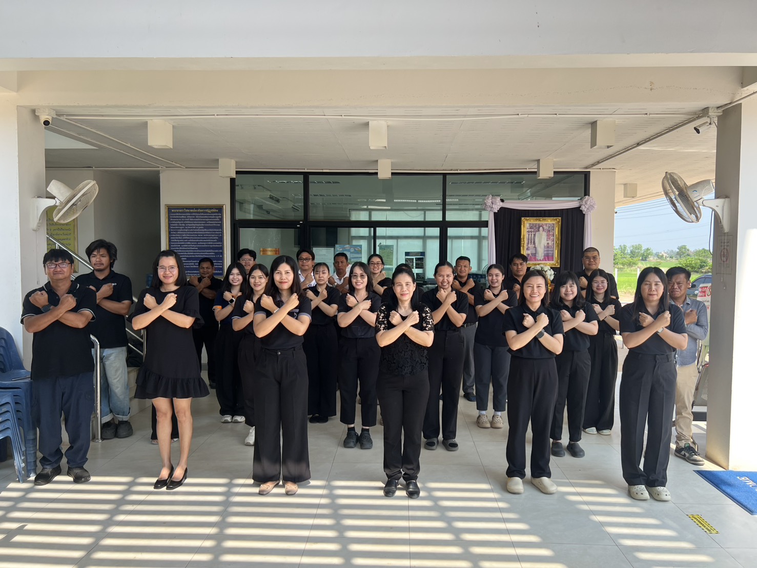 title - สำนักงานการปฏิรูปที่ดินจังหวัดพิษณุโลก ส.ป.ก.พิษณุโลก ประกาศเจตนารมณ์เป็นองค์กรคุณธรรมต้นแบบ ประจำปีงบประมาณ พ.ศ. 2569  และแสดงออกเชิงสัญลักษณ์ ในการต่อต้านการทุจริตและนโยบาย No Gift Policy